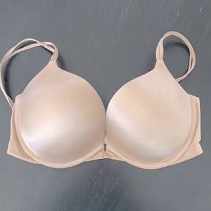 Victoria’s Secret very sexy push up bra
